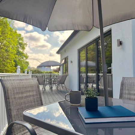 En-Suites With Free Parking 30Min To Central London Londres Exterior foto