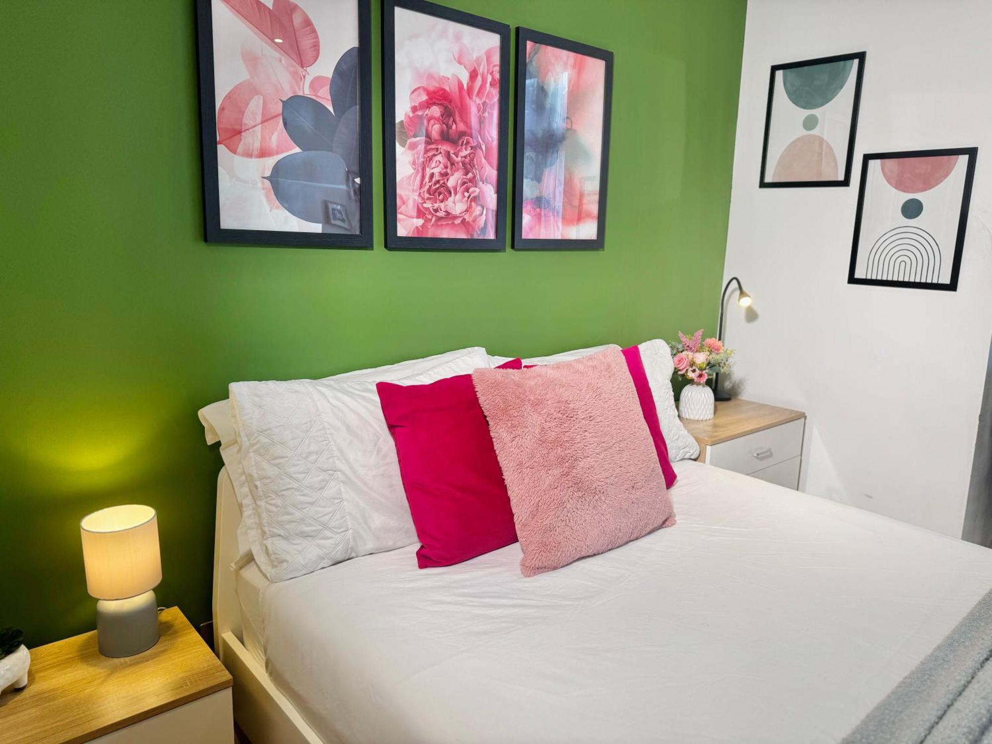 En-Suites With Free Parking 30Min To Central London Londres Exterior foto