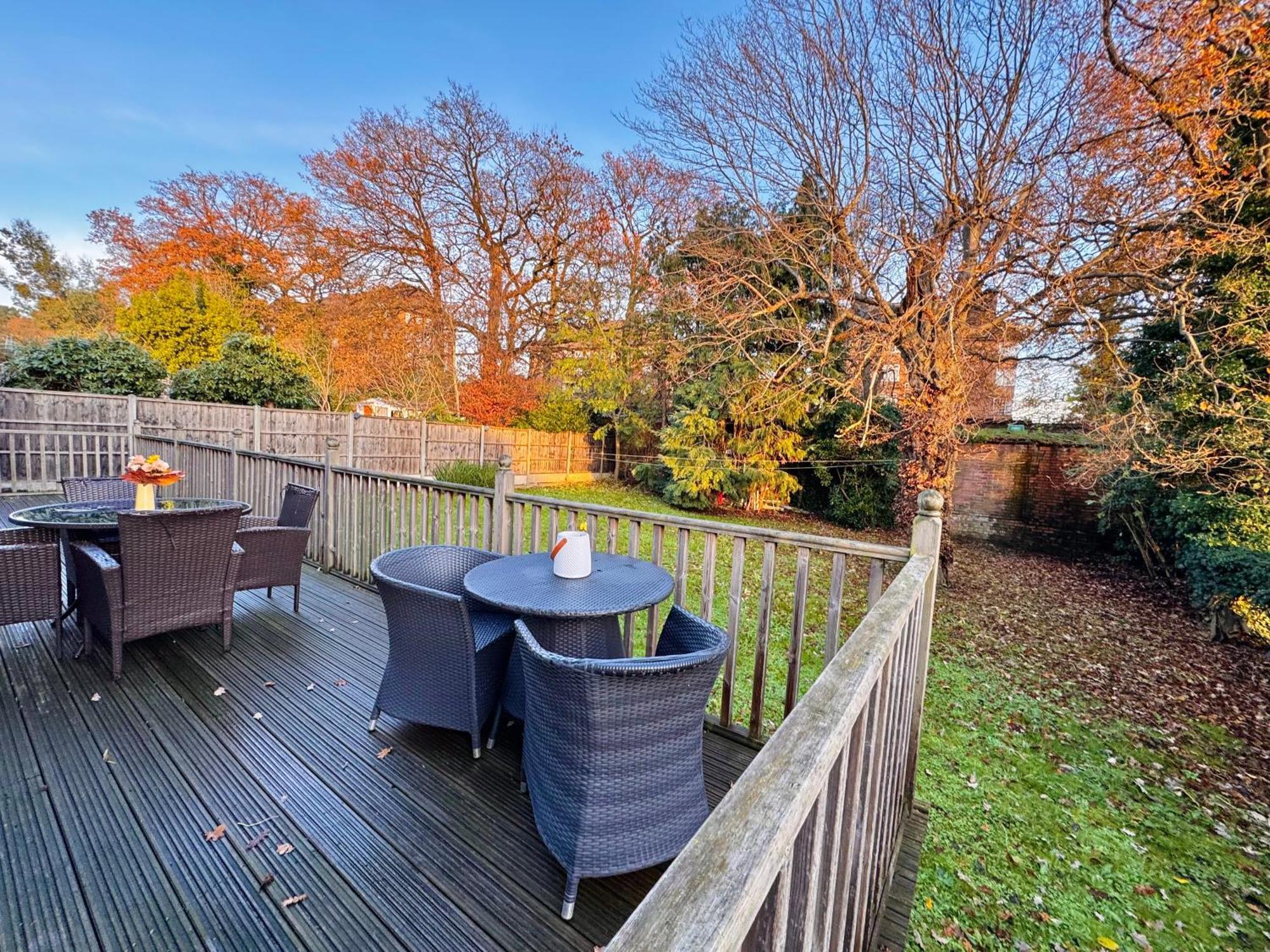 En-Suites With Free Parking 30Min To Central London Londres Exterior foto