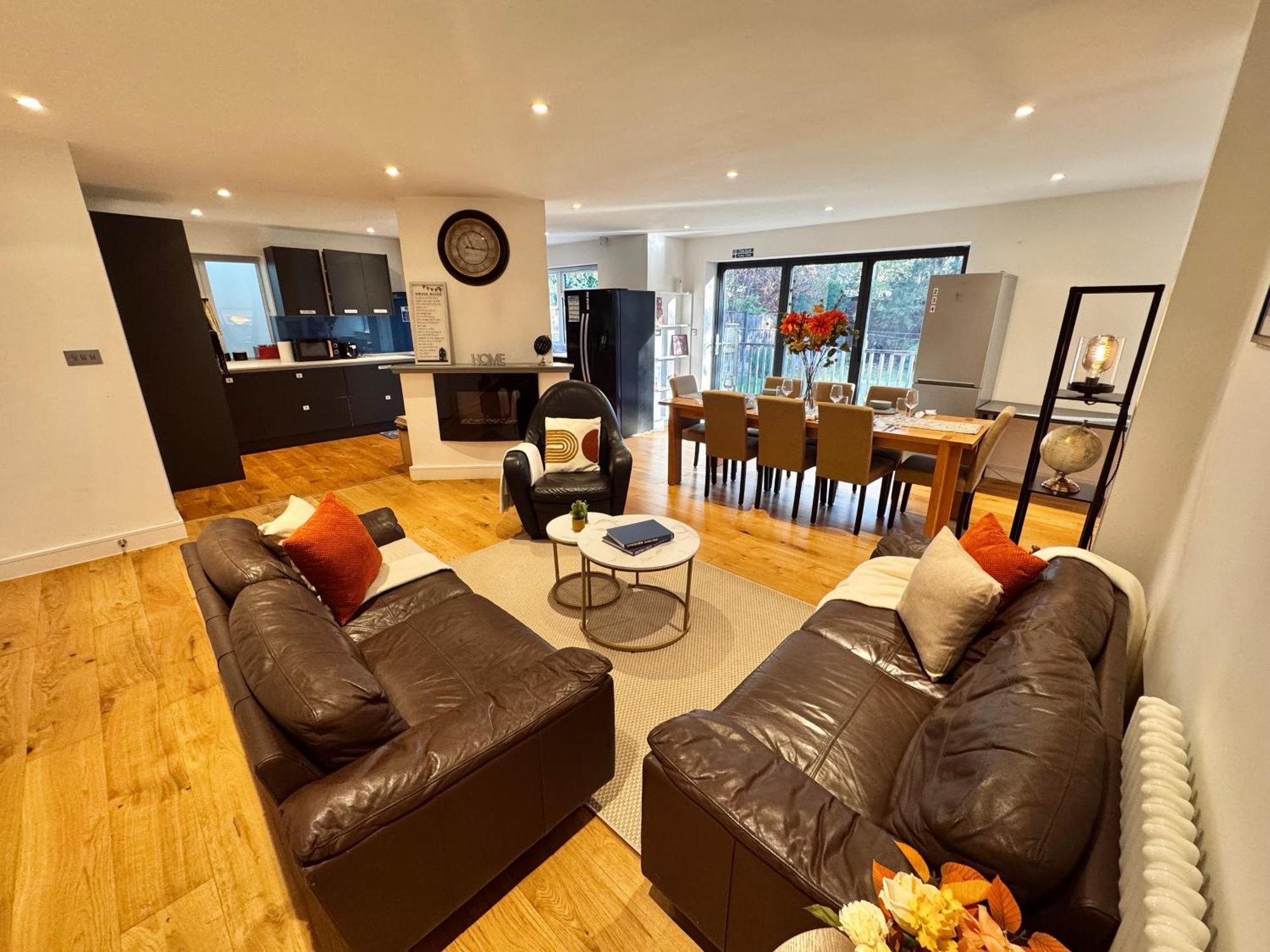 En-Suites With Free Parking 30Min To Central London Londres Exterior foto