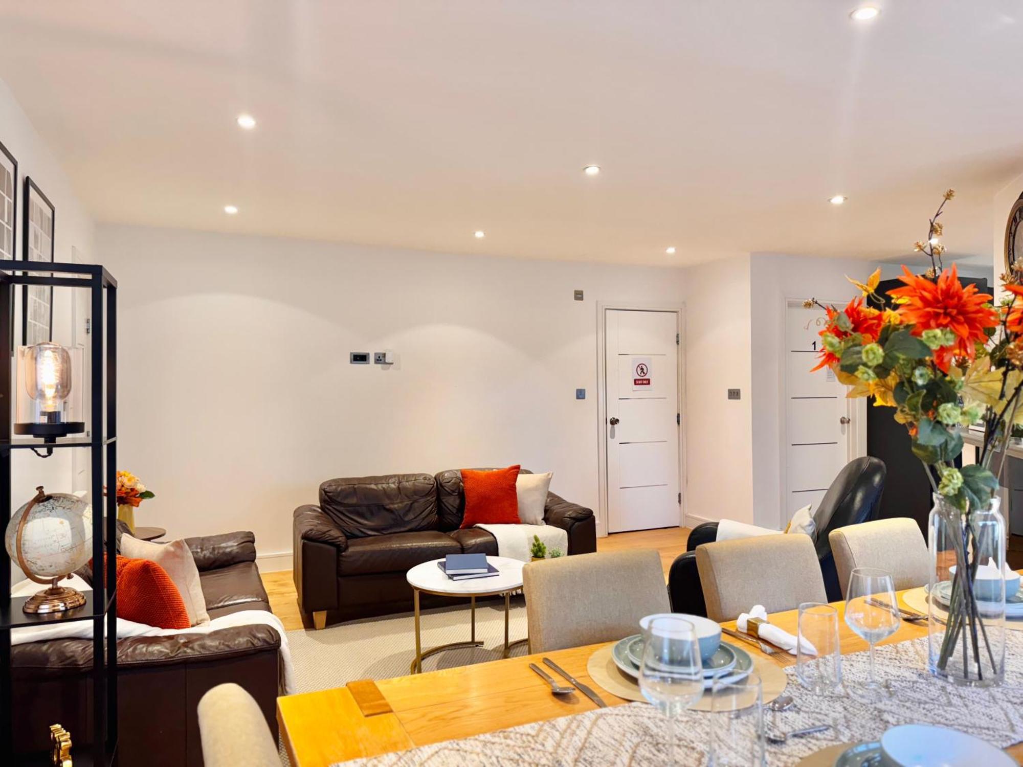 En-Suites With Free Parking 30Min To Central London Londres Exterior foto